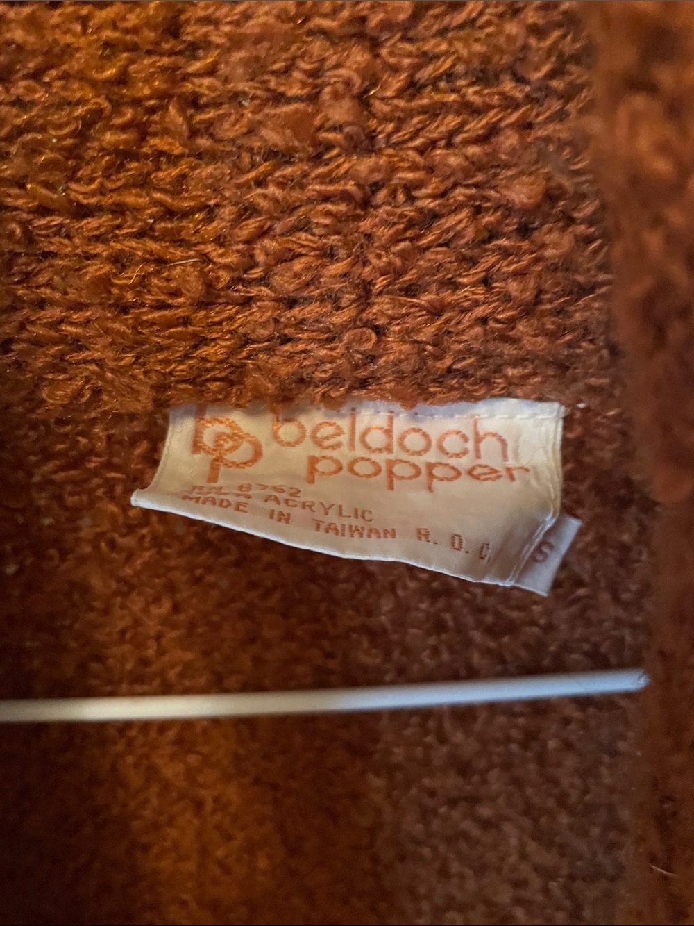 v i n t a g e :: 
Cozy Open-Front Women’s Cardigan Sweater in Rust
